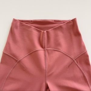 Lululemon Unlimit Pant in Size 4